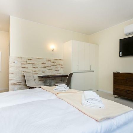 Apartamenty Dom Saski 10 Minut Od Centrum Warszawy Varsavia Esterno foto